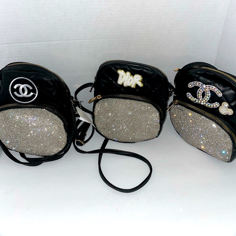 Shoulder bags sold separately
